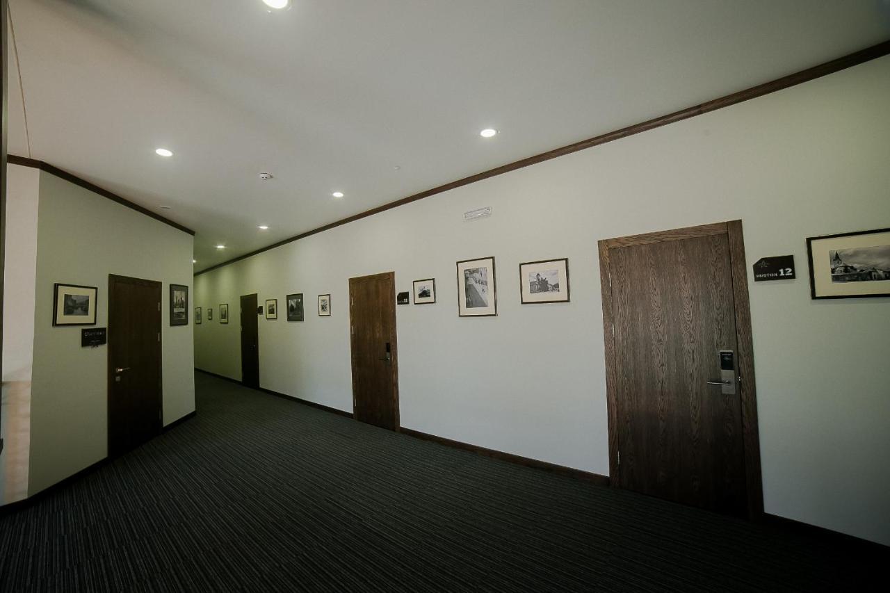 Huston Khust Exterior foto